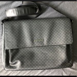 Lacoste Castle Rock Slim Messenger Bag